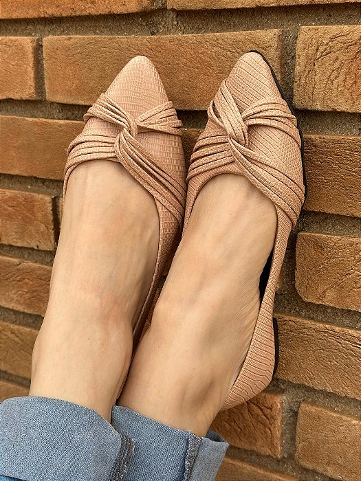 Sapatilha Bico Fino Cruzada Nude Croquinho