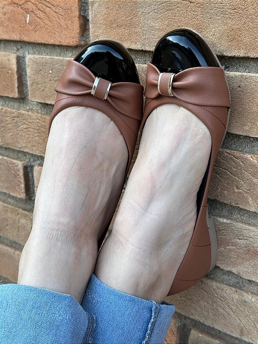 Sapatilha Redonda Comfort Capadócia Caramelo Ponteira Preta