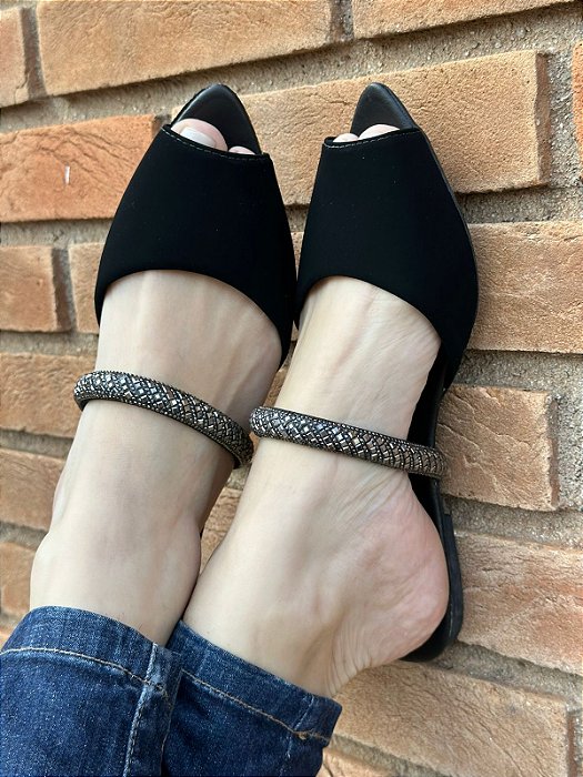 Mule Bico Folha Preto Strass