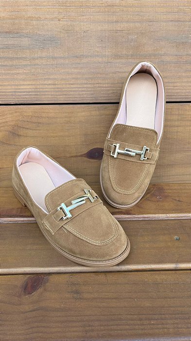 Mocassim Slim Fivela Camurça Castor