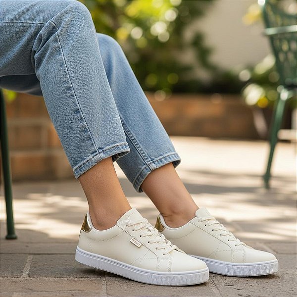 Tênis Cadarço Elástico Calce Fácil Nobuck Off White/Dourado