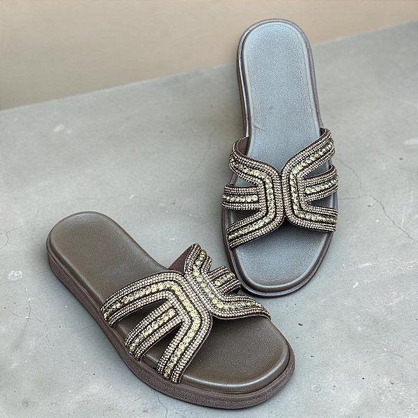Chinelo FLAT Dubai Pedraria Café