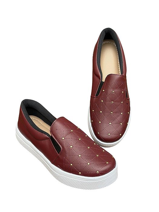 Slip On Marsala Bordado Rebite Napa