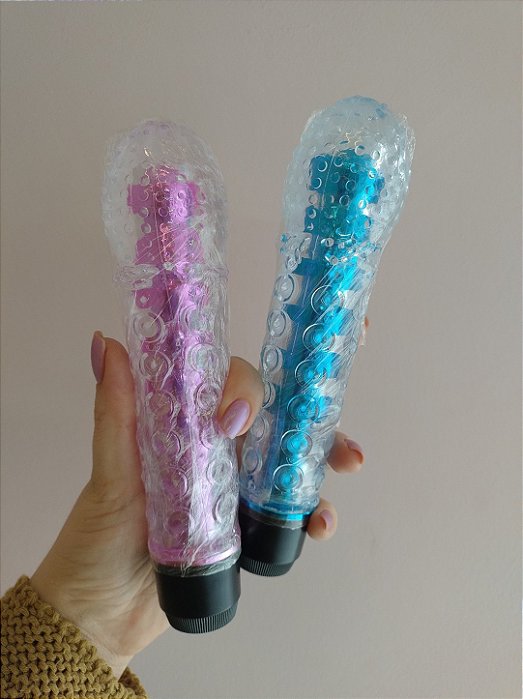 Vibrador com capa removível em formato de pênis