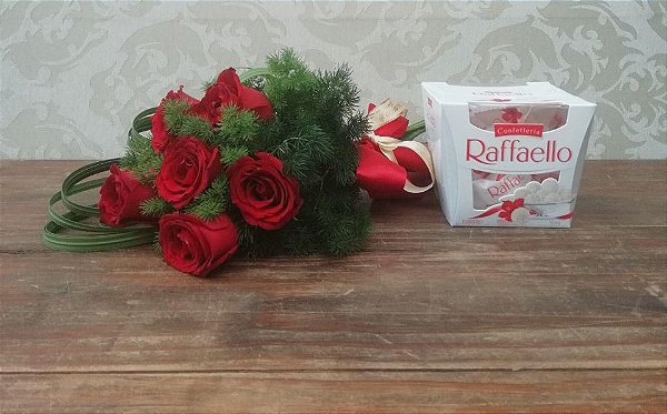 Buquê de 6 Rosas com Raffaello