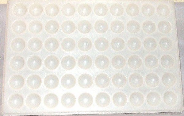 TABULEIRO POLIETILENO PARA CONGELAMENTO PAO DE QUEIJO 60 X 40 CM