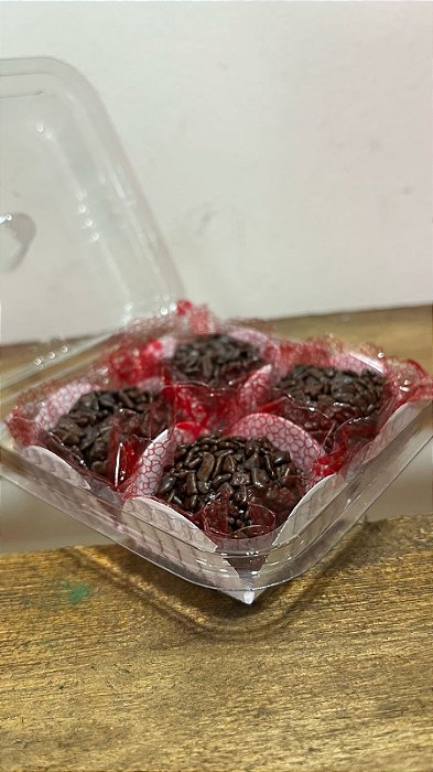 Caixa de Brigadeiros Gourmet