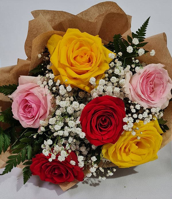Buquê 6 rosas coloridas