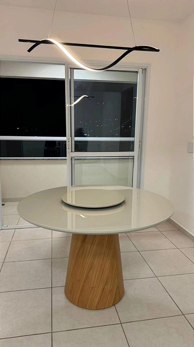 Mesa de Jantar base cone tampo laqueado com vidro 120cm de diâmetro + Prato giratório 50cm