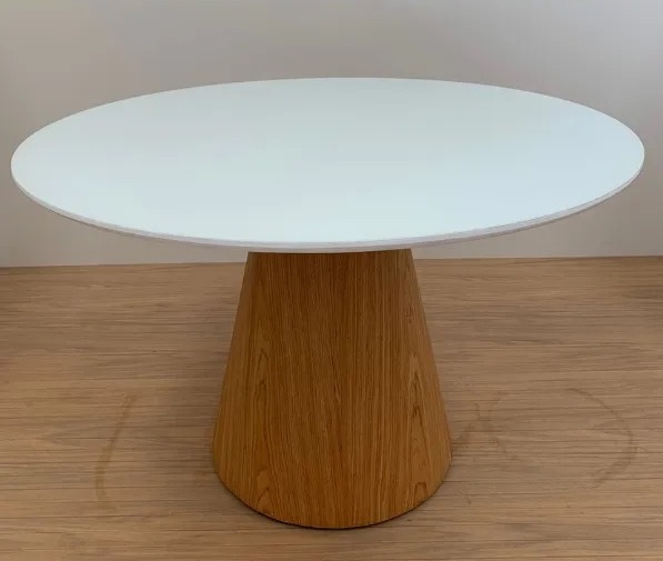 Mesa de Jantar base cone tampo laqueado com vidro 110cm de diâmetro