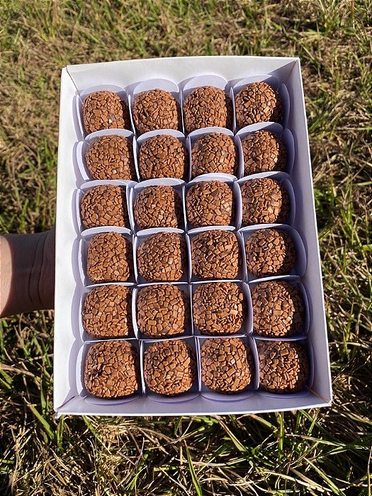 CAIXA PARA 20 DOCES 24X16,5CM BRANCA PCT/6UN MAX PAPER