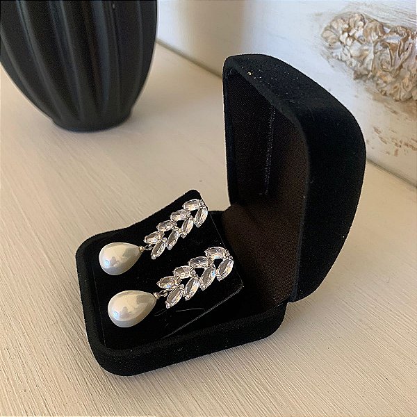 Brincos em zirconias e pérola noiva modelo Carmen