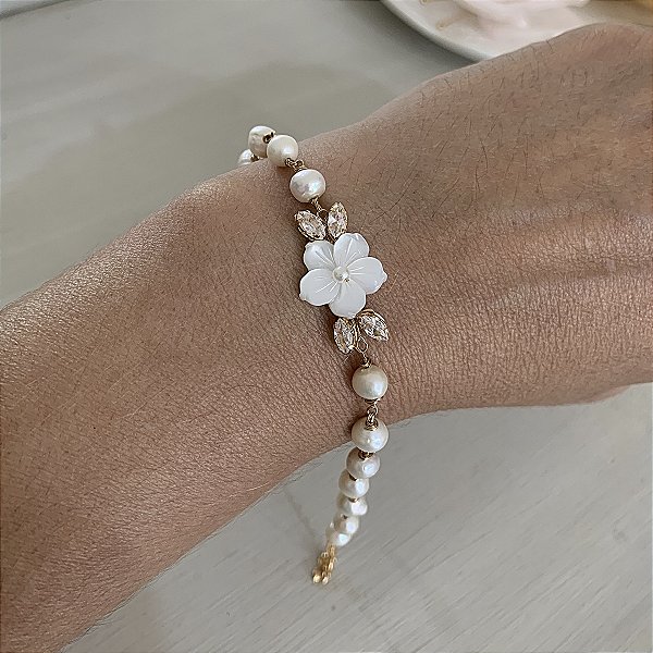 Brincos e pulseira flores para noiva