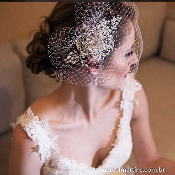 Arranjo com voillet em rendinha de metal modelo Jessica