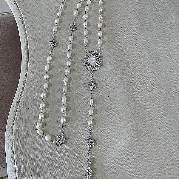 Terço em perola natural agua doce barroca