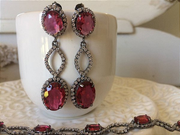 Brincos Rubilita em ródio negro