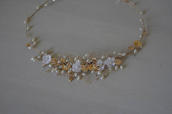 Headband flores e pérolas