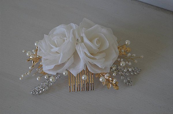 Pente  com rosas em seda pura