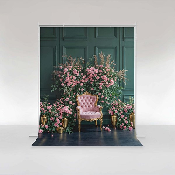 Fundo Fotográfico em Tecido Sublimado Floral Rosa com Boiserie e Poltrona
