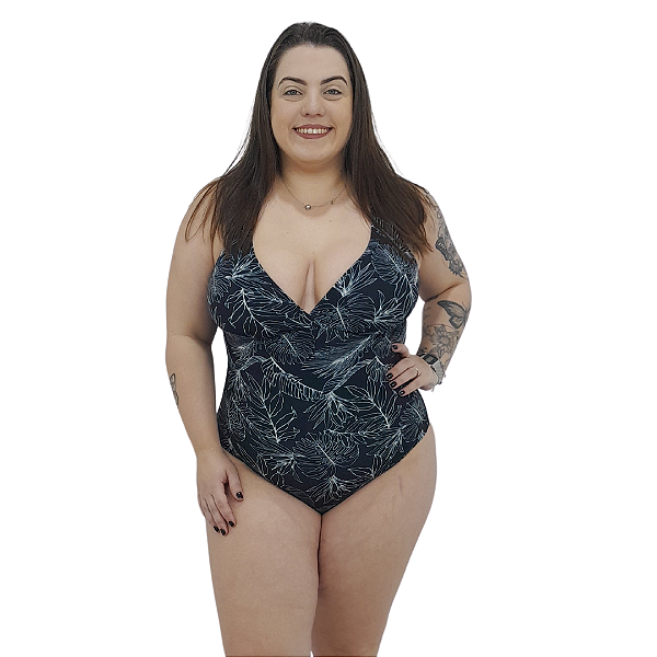 Maio decote v plus size