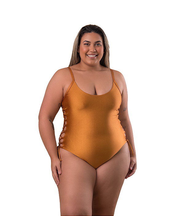 Maio trancado lateral plus size