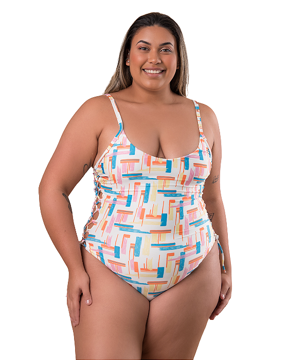 Maio trancado lateral plus size