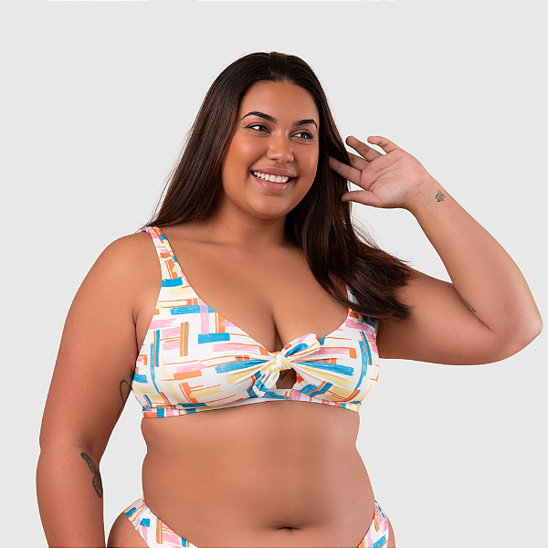 Top camiseta no plus size