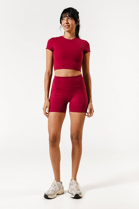 SHORT BECCA FRUTAS VERMELHAS