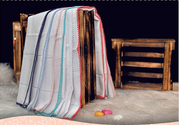 Fralda Ombro Estrela Estreita com Picueta Branca 37x80