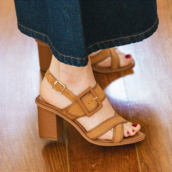 Sandália Mafalda Camurça Caramelo Anas