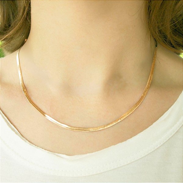 Colar gargantilha fita flat folheado a ouro 18K hipoalergênico
