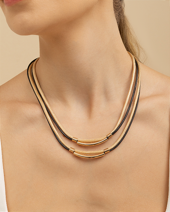 Colar bicolor preto e nude duas voltas folheado a ouro 18K hipoalergênico