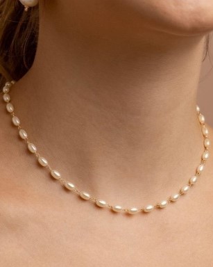 Colar pérolas alongadas marfim choker folheado a ouro 18K hipoalergênico
