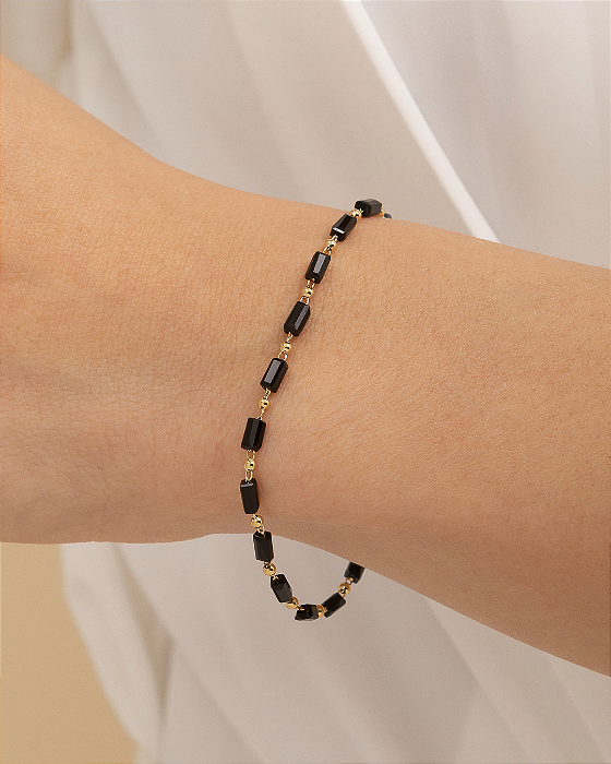 Pulseira delicada cristais pretos folheada a ouro 18K hipoalergênico