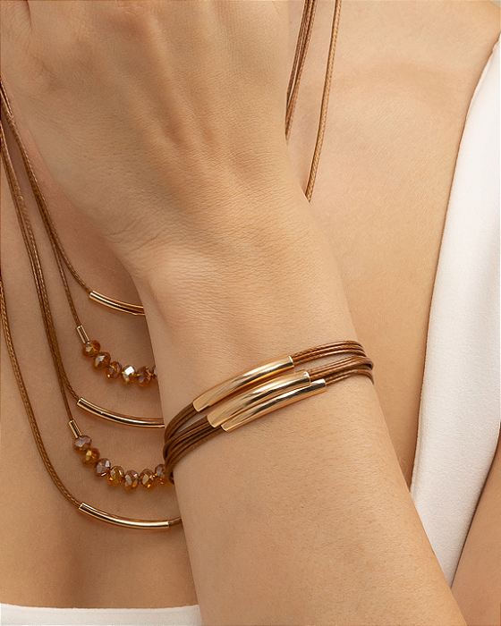 Pulseira 3 voltas meia cana fio marrom folheado a ouro 18K hipoalergênico