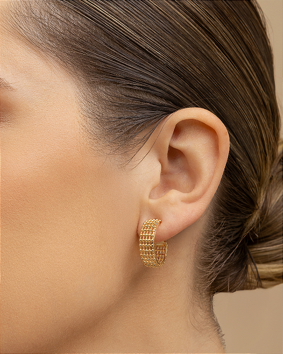 Brinco de argola malha bolinhas folheado a ouro 18K hipoalergênico