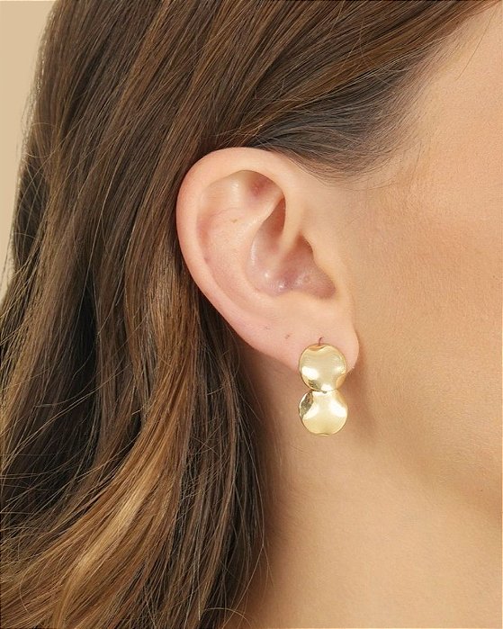 Brinco dois círculos pequenos martelados folheado a ouro 18K hipoalergênico