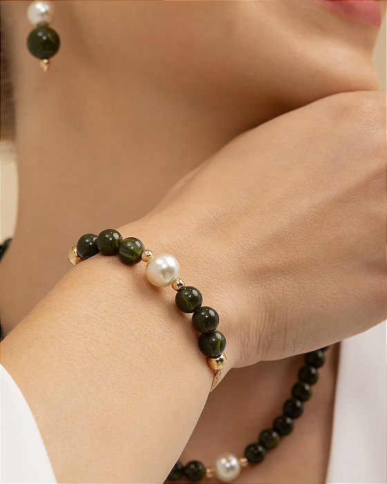 Pulseira regulável bolas verdes sintéticas detalhe pérola folheada a ouro 18K hipoalergênico