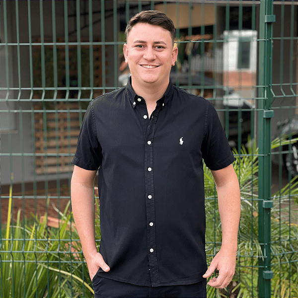 Camisa Social Oxford Manga Curta Preto Logo Clássico Cinza