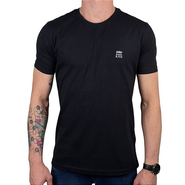 Camiseta Kingejoe Preto Slim Estampada Peito Logo Branco