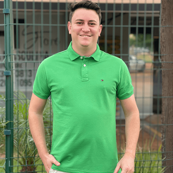 Polo Tommy Hilfiger Verde Bandeira Regular Fit Logo Clássico