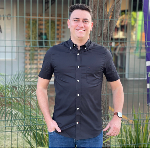 Camisa Tommy Hilfiger Manga Curta Preto Bolso Regular Fit