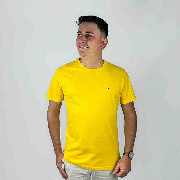 Camiseta Tommy Hilfiger Amarelo Essential