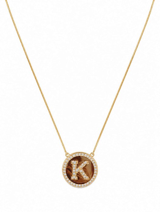 Colar Mandala Letra K Cravejada – Banho em Ouro Amarelo 18K