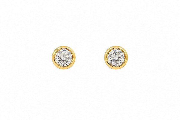 Brinco Ponto de Luz 6mm Banho em Ouro 18K