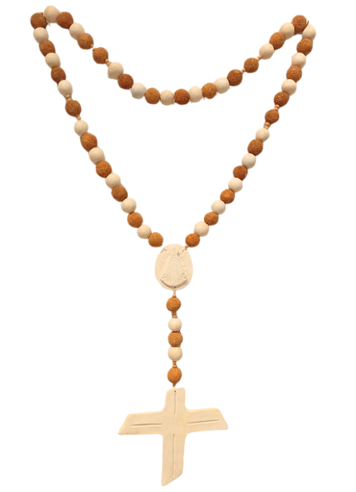 Terço com Nossa Senhora Aparecida de cerâmica