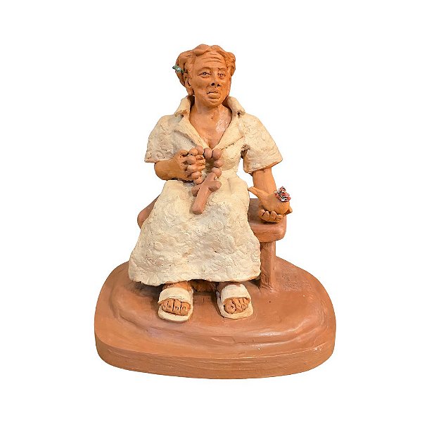 Escultura Benzedeira em Cerâmica