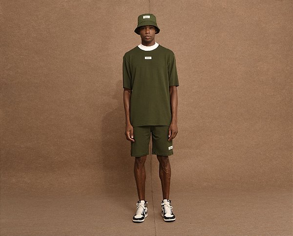 Camiseta Oversized Musgo