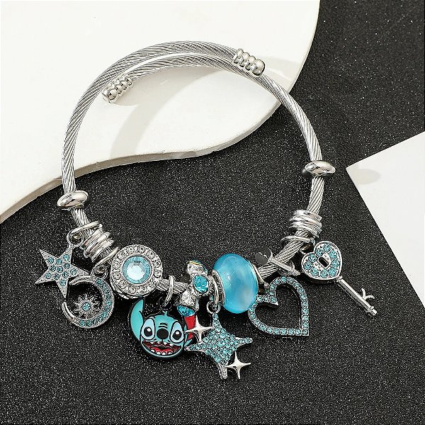 Bracelete Pulseira Berloques Personagem Stitch Terra da Magia
