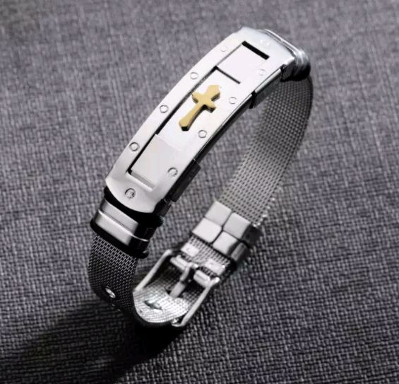 Pulseira de Aço Inox Dourada com Cruz Banhada Ouro 18K Trabalhada